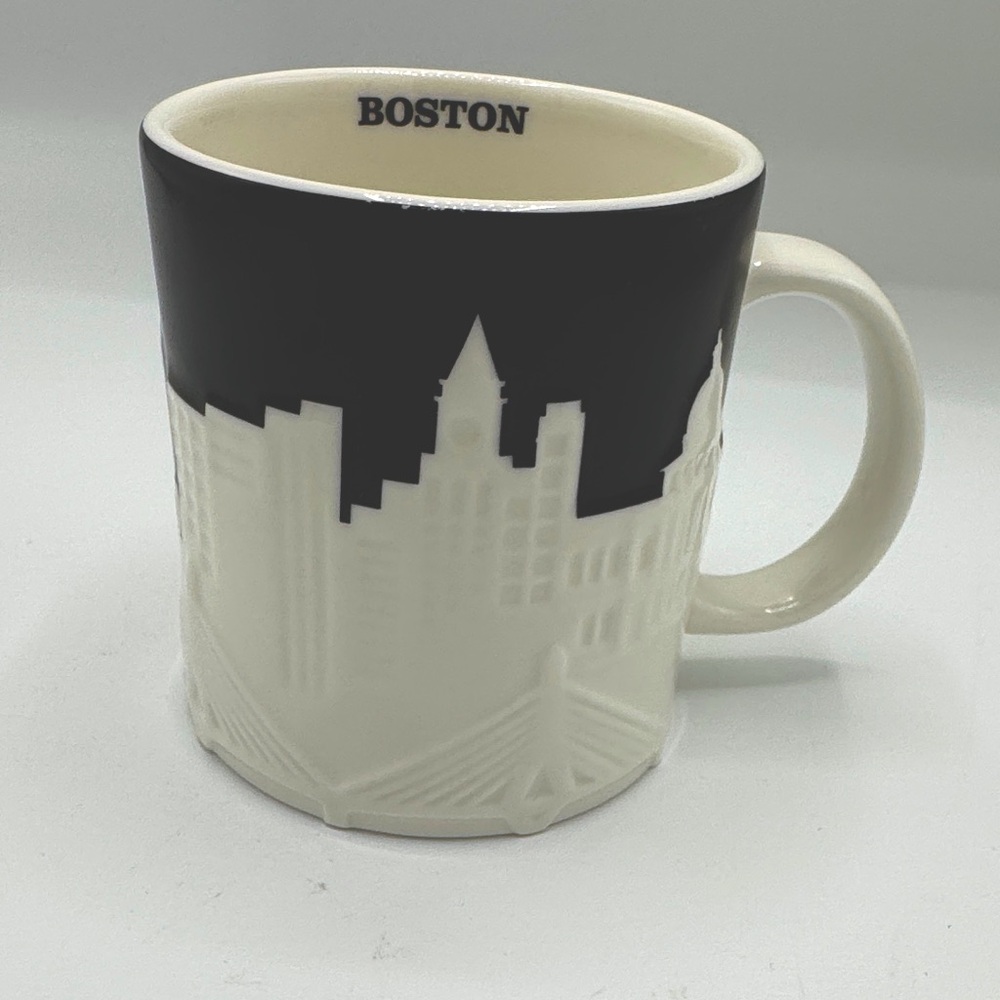 2012 Boston Cityscape Black and White Mug